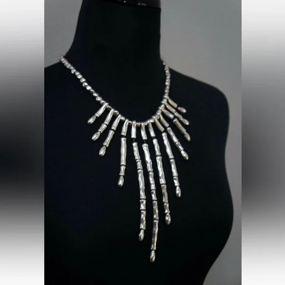 UNO de 50 Long Silver "Esta La Tita" Necklace - Picture 2 of 9